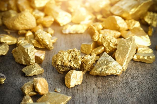 استاندارد طلا چیست و چه تاثیری در قیمت آن دارد؟