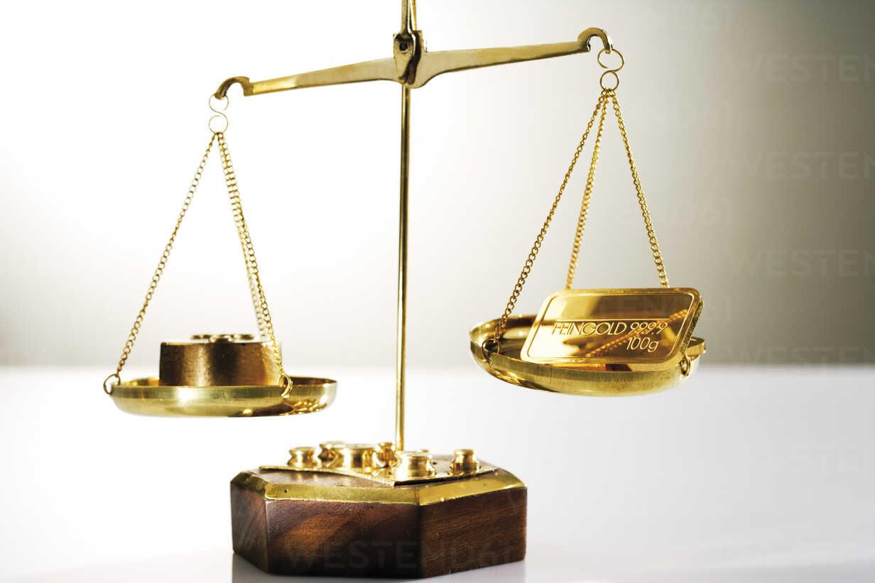 ترازوی زرگری چیست؟ تاریخچه و معرفی انواع ترازوی زرگری